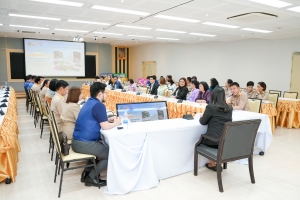 ร่วมพิธีส่งมอบสื่อเพื่อการประชาสัมพันธ์แหล่งเรียนรู้และท่องเที่ยวเชิงสร้างสรรค์บนฐานนวัตกรรมอย่างยั่งยืน