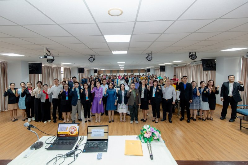 โครงการพัฒนาศักยภาพครูประจำการและครูพี่เลี้ยงให้มีคุณลักษณะของ Strong Teacher