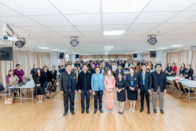 โครงการอบรมเชิงปฏิบัติการ เรื่อง การจัดการเรียนรู้เชิงรุกด้วย STEAM Education สู่การเขียนวิจัยในชั้นเรียน และ Best Practice ร่วมกับการใช้ AI เพื่อพัฒนาห้องเรียนคุณภาพ