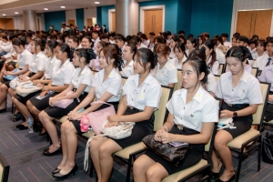 ร่วมต้อนรับนักศึกษาใหม่ในพิธีปฐมนิเทศนักศึกษาภาคปกติ ประจำปีการศึกษา 2568