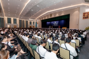 ร่วมต้อนรับนักศึกษาใหม่ในพิธีปฐมนิเทศนักศึกษาภาคปกติ ประจำปีการศึกษา 2568