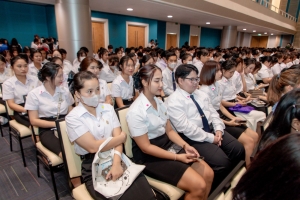 ร่วมต้อนรับนักศึกษาใหม่ในพิธีปฐมนิเทศนักศึกษาภาคปกติ ประจำปีการศึกษา 2568
