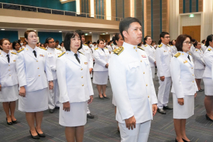 ร่วมพิธีถวายพระพรชัยมงคล พระบาทสมเด็จพระเจ้าอยู่หัว
