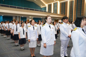 ร่วมพิธีถวายพระพรชัยมงคล พระบาทสมเด็จพระเจ้าอยู่หัว