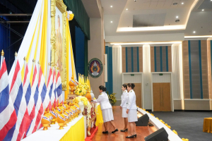 ร่วมพิธีถวายพระพรชัยมงคล พระบาทสมเด็จพระเจ้าอยู่หัว