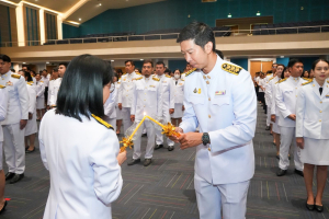 ร่วมพิธีถวายพระพรชัยมงคล พระบาทสมเด็จพระเจ้าอยู่หัว
