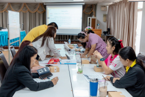 โครงการพัฒนาศักยภาพครูประจำการและครูพี่เลี้ยงให้มีคุณลักษณะของ Strong Teacher