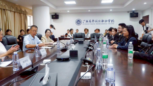 ร่วมหารือแนวทางการแลกเปลี่ยนทางวิชาการ และลงนามความร่วมมือกับ Guangxi Talent International College