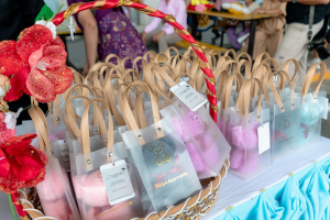 กิจกรรมแสดงความยินดีและมอบของที่ระลึกให้กับบัณฑิต และมหาบัณฑิตคณะครุศาสตร์