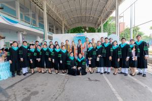 กิจกรรมแสดงความยินดีและมอบของที่ระลึกให้กับบัณฑิต และมหาบัณฑิตคณะครุศาสตร์