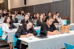 โครงการอบรมเชิงปฏิบัติการเพื่อพัฒนาศักยภาพผู้บริหารและครูให้เป็นนวัตกรทางการศึกษาเพื่อพัฒนาสมรรถนะของผู้เรียน ตามรูปแบบ PTRU Model