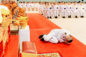 ร่วมกิจกรรมเนื่องในวันคล้ายวันพระบรมราชสมภพ รัชกาลที่ 9 วันชาติ และวันพ่อแห่งชาติ