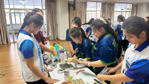 โครงการอบอุ่นสร้างอาชีพ : เวิร์คช็อปขนมอบง่ายง่ายสร้างรายได้สำหรับนักศึกษาปฐมวัย