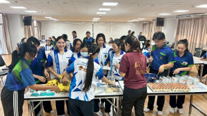 โครงการอบอุ่นสร้างอาชีพ : เวิร์คช็อปขนมอบง่ายง่ายสร้างรายได้สำหรับนักศึกษาปฐมวัย