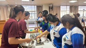 โครงการอบอุ่นสร้างอาชีพ : เวิร์คช็อปขนมอบง่ายง่ายสร้างรายได้สำหรับนักศึกษาปฐมวัย