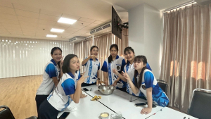 โครงการอบอุ่นสร้างอาชีพ : เวิร์คช็อปขนมอบง่ายง่ายสร้างรายได้สำหรับนักศึกษาปฐมวัย