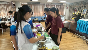 โครงการอบอุ่นสร้างอาชีพ : เวิร์คช็อปขนมอบง่ายง่ายสร้างรายได้สำหรับนักศึกษาปฐมวัย