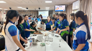 โครงการอบอุ่นสร้างอาชีพ : เวิร์คช็อปขนมอบง่ายง่ายสร้างรายได้สำหรับนักศึกษาปฐมวัย