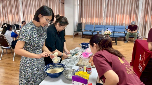 โครงการอบอุ่นสร้างอาชีพ : เวิร์คช็อปขนมอบง่ายง่ายสร้างรายได้สำหรับนักศึกษาปฐมวัย