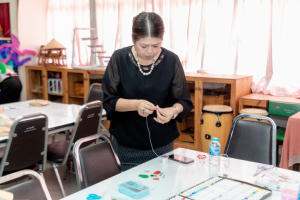 โครงการการส่งเสริมและพัฒนาทักษะด้านอาชีพที่สองของนักศึกษาสาขาวิชาจิตวิทยาและการแนะแนว เรื่อง Tiny Cute พลาสติกหดแปลงร่าง