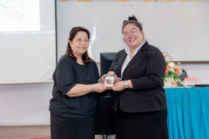 โครงการการส่งเสริมและพัฒนาทักษะด้านอาชีพที่สองของนักศึกษาสาขาวิชาจิตวิทยาและการแนะแนว เรื่อง Tiny Cute พลาสติกหดแปลงร่าง