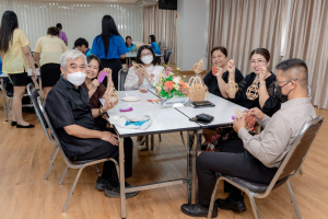 โครงการการส่งเสริมและพัฒนาทักษะด้านอาชีพที่สองของนักศึกษาสาขาวิชาจิตวิทยาและการแนะแนว เรื่อง ประทีปเวียงพิงค์