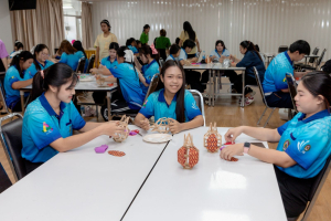 โครงการการส่งเสริมและพัฒนาทักษะด้านอาชีพที่สองของนักศึกษาสาขาวิชาจิตวิทยาและการแนะแนว เรื่อง ประทีปเวียงพิงค์