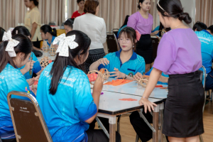 โครงการการส่งเสริมและพัฒนาทักษะด้านอาชีพที่สองของนักศึกษาสาขาวิชาจิตวิทยาและการแนะแนว เรื่อง ประทีปเวียงพิงค์