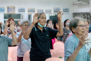 โครงการพัฒนาศักยภาพผู้สูงอายุให้ได้รับการเสริมสร้างและดูแลสุขภาวะแบบมีส่วนร่วม จังหวัดลพบุรี ในพื้นที่ ทต.เขาพระยาเดินธง