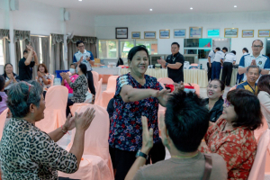 โครงการพัฒนาศักยภาพผู้สูงอายุให้ได้รับการเสริมสร้างและดูแลสุขภาวะแบบมีส่วนร่วม จังหวัดลพบุรี ในพื้นที่ ทต.เขาพระยาเดินธง