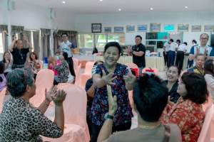 โครงการพัฒนาศักยภาพผู้สูงอายุให้ได้รับการเสริมสร้างและดูแลสุขภาวะแบบมีส่วนร่วม จังหวัดลพบุรี ในพื้นที่ ทต.เขาพระยาเดินธง
