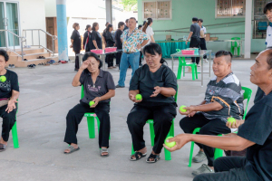 โครงการพัฒนาศักยภาพผู้สูงอายุให้ได้รับการเสริมสร้างและดูแลสุขภาวะแบบมีส่วนร่วม จังหวัดลพบุรี ในพื้นที่ อบต.เขาสมอคอน