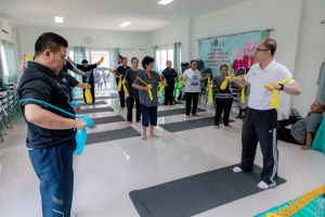 โครงการพัฒนาศักยภาพผู้สูงอายุให้ได้รับการเสริมสร้างและดูแลสุขภาวะแบบมีส่วนร่วม จังหวัดลพบุรี ในพื้นที่ อบต.เขาสมอคอน