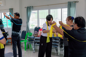 โครงการพัฒนาศักยภาพผู้สูงอายุให้ได้รับการเสริมสร้างและดูแลสุขภาวะแบบมีส่วนร่วม จังหวัดลพบุรี ในพื้นที่ อบต.เขาสมอคอน