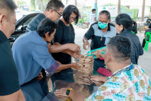 โครงการพัฒนาศักยภาพผู้สูงอายุให้ได้รับการเสริมสร้างและดูแลสุขภาวะแบบมีส่วนร่วม จังหวัดลพบุรี ในพื้นที่ อบต.เขาสมอคอน