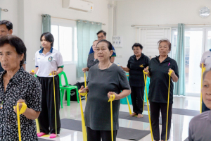 โครงการพัฒนาศักยภาพผู้สูงอายุให้ได้รับการเสริมสร้างและดูแลสุขภาวะแบบมีส่วนร่วม จังหวัดลพบุรี ในพื้นที่ อบต.เขาสมอคอน