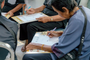 โครงการพัฒนาศักยภาพผู้สูงอายุให้ได้รับการเสริมสร้างและดูแลสุขภาวะแบบมีส่วนร่วม จังหวัดลพบุรี ในพื้นที่ อบต.เขาสมอคอน