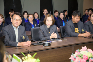 โครงการอบรมเชิงปฏิบัติการเพื่อพัฒนาครูให้ขับเคลื่อนนักเรียนให้มีความฉลาดรู้ ตามรูปแบบนวัตกรรมหลักสูตรและการจัดการเรียนรู้เพื่อเสริมสร้างคุณลักษณะ 4 ประการ และศึกษาดูงานสถานศึกษาต้นแบบในการจัดการเรียนการสอน ให้แก่ครูโรงเรียนสาธิตมหาวิทยาลัยราชภัฏเทพสตรี