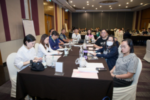 โครงการอบรมเชิงปฏิบัติการเพื่อพัฒนาครูให้ขับเคลื่อนนักเรียนให้มีความฉลาดรู้ ตามรูปแบบนวัตกรรมหลักสูตรและการจัดการเรียนรู้เพื่อเสริมสร้างคุณลักษณะ 4 ประการ และศึกษาดูงานสถานศึกษาต้นแบบในการจัดการเรียนการสอน ให้แก่ครูโรงเรียนสาธิตมหาวิทยาลัยราชภัฏเทพสตรี