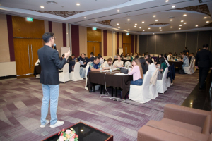 โครงการอบรมเชิงปฏิบัติการเพื่อพัฒนาครูให้ขับเคลื่อนนักเรียนให้มีความฉลาดรู้ ตามรูปแบบนวัตกรรมหลักสูตรและการจัดการเรียนรู้เพื่อเสริมสร้างคุณลักษณะ 4 ประการ และศึกษาดูงานสถานศึกษาต้นแบบในการจัดการเรียนการสอน ให้แก่ครูโรงเรียนสาธิตมหาวิทยาลัยราชภัฏเทพสตรี