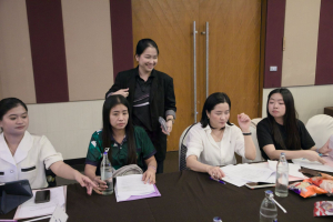 โครงการอบรมเชิงปฏิบัติการเพื่อพัฒนาครูให้ขับเคลื่อนนักเรียนให้มีความฉลาดรู้ ตามรูปแบบนวัตกรรมหลักสูตรและการจัดการเรียนรู้เพื่อเสริมสร้างคุณลักษณะ 4 ประการ และศึกษาดูงานสถานศึกษาต้นแบบในการจัดการเรียนการสอน ให้แก่ครูโรงเรียนสาธิตมหาวิทยาลัยราชภัฏเทพสตรี