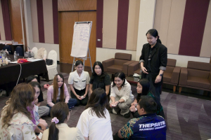 โครงการอบรมเชิงปฏิบัติการเพื่อพัฒนาครูให้ขับเคลื่อนนักเรียนให้มีความฉลาดรู้ ตามรูปแบบนวัตกรรมหลักสูตรและการจัดการเรียนรู้เพื่อเสริมสร้างคุณลักษณะ 4 ประการ และศึกษาดูงานสถานศึกษาต้นแบบในการจัดการเรียนการสอน ให้แก่ครูโรงเรียนสาธิตมหาวิทยาลัยราชภัฏเทพสตรี