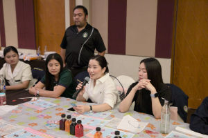 โครงการอบรมเชิงปฏิบัติการเพื่อพัฒนาครูให้ขับเคลื่อนนักเรียนให้มีความฉลาดรู้ ตามรูปแบบนวัตกรรมหลักสูตรและการจัดการเรียนรู้เพื่อเสริมสร้างคุณลักษณะ 4 ประการ และศึกษาดูงานสถานศึกษาต้นแบบในการจัดการเรียนการสอน ให้แก่ครูโรงเรียนสาธิตมหาวิทยาลัยราชภัฏเทพสตรี