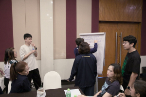 โครงการอบรมเชิงปฏิบัติการเพื่อพัฒนาครูให้ขับเคลื่อนนักเรียนให้มีความฉลาดรู้ ตามรูปแบบนวัตกรรมหลักสูตรและการจัดการเรียนรู้เพื่อเสริมสร้างคุณลักษณะ 4 ประการ และศึกษาดูงานสถานศึกษาต้นแบบในการจัดการเรียนการสอน ให้แก่ครูโรงเรียนสาธิตมหาวิทยาลัยราชภัฏเทพสตรี