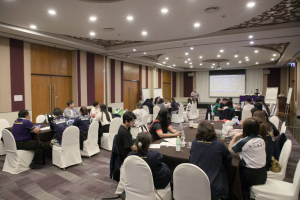 โครงการอบรมเชิงปฏิบัติการเพื่อพัฒนาครูให้ขับเคลื่อนนักเรียนให้มีความฉลาดรู้ ตามรูปแบบนวัตกรรมหลักสูตรและการจัดการเรียนรู้เพื่อเสริมสร้างคุณลักษณะ 4 ประการ และศึกษาดูงานสถานศึกษาต้นแบบในการจัดการเรียนการสอน ให้แก่ครูโรงเรียนสาธิตมหาวิทยาลัยราชภัฏเทพสตรี