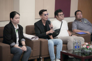 โครงการอบรมเชิงปฏิบัติการเพื่อพัฒนาครูให้ขับเคลื่อนนักเรียนให้มีความฉลาดรู้ ตามรูปแบบนวัตกรรมหลักสูตรและการจัดการเรียนรู้เพื่อเสริมสร้างคุณลักษณะ 4 ประการ และศึกษาดูงานสถานศึกษาต้นแบบในการจัดการเรียนการสอน ให้แก่ครูโรงเรียนสาธิตมหาวิทยาลัยราชภัฏเทพสตรี