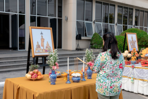 ร่วมงานทำบุญกลางบ้าน 