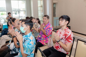 ร่วมงานทำบุญกลางบ้าน 