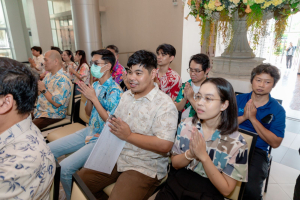 ร่วมงานทำบุญกลางบ้าน 