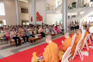 ร่วมงานทำบุญกลางบ้าน 